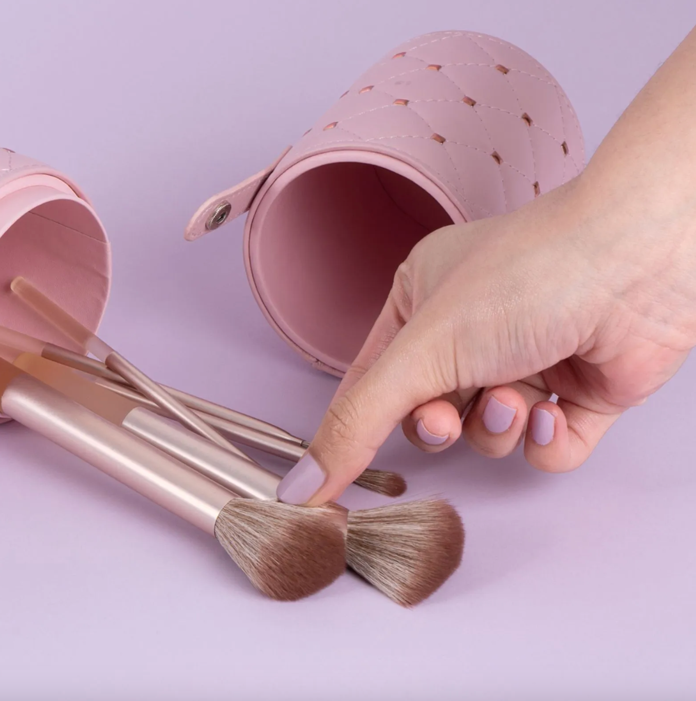 Kit de Brochas de Maquillaje con Estuche Rosa 9x21 cm – Incluye 12 BrochasYT1201R
