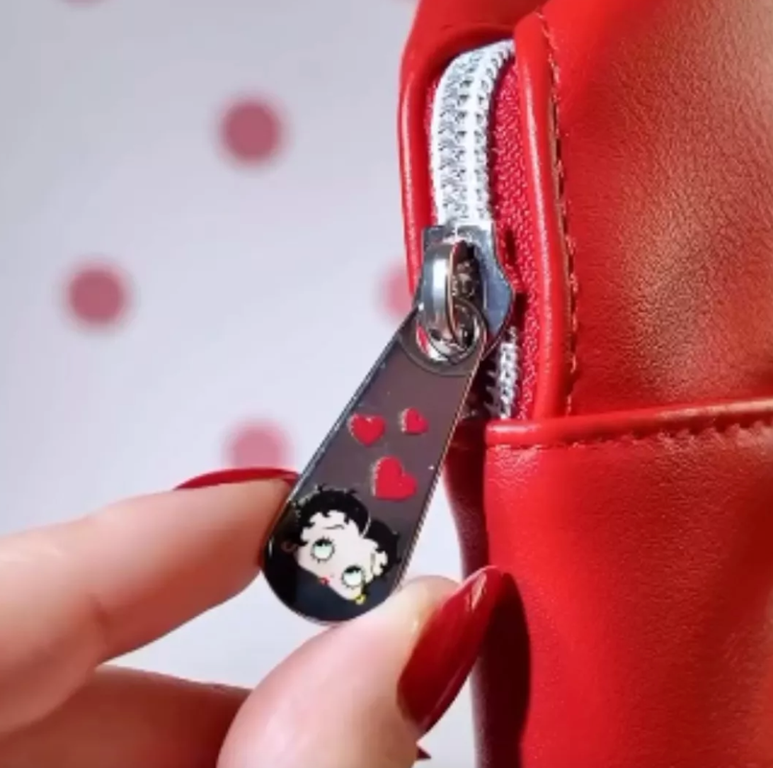 ¡Llegó la Cosmetiquera más coqueta! Betty Boop x Beauty Creations- Edición Limitada