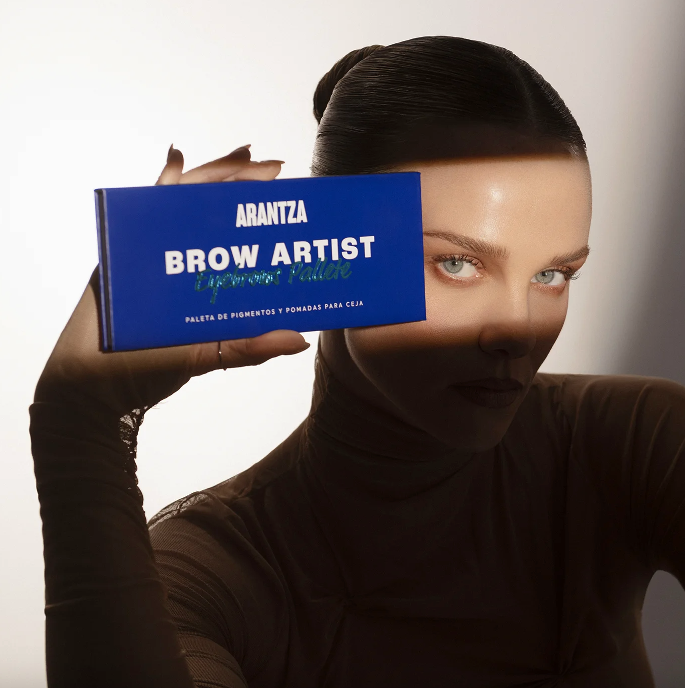 Brow Artist Paleta de Cejas - Arantaza Cosmetics