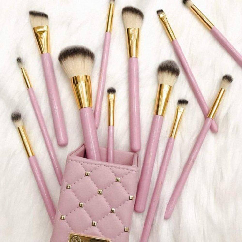 Pink Studded Elegance-Set de Brochas Rosa con Estuche – 12 Piezas |